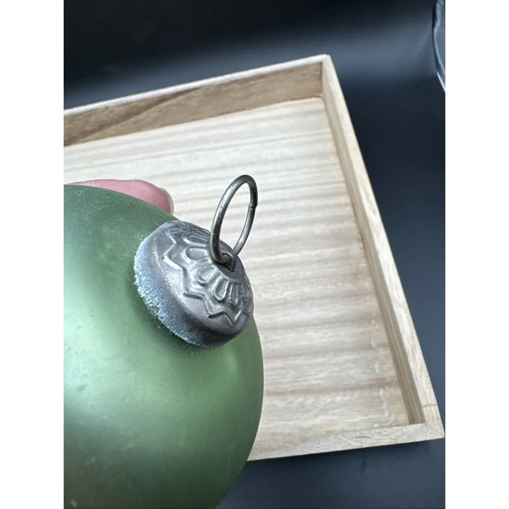 Christmas Tree Ornaments Kugel Style Frosted Glass Silver Set‎ 5 Lot Green Gold